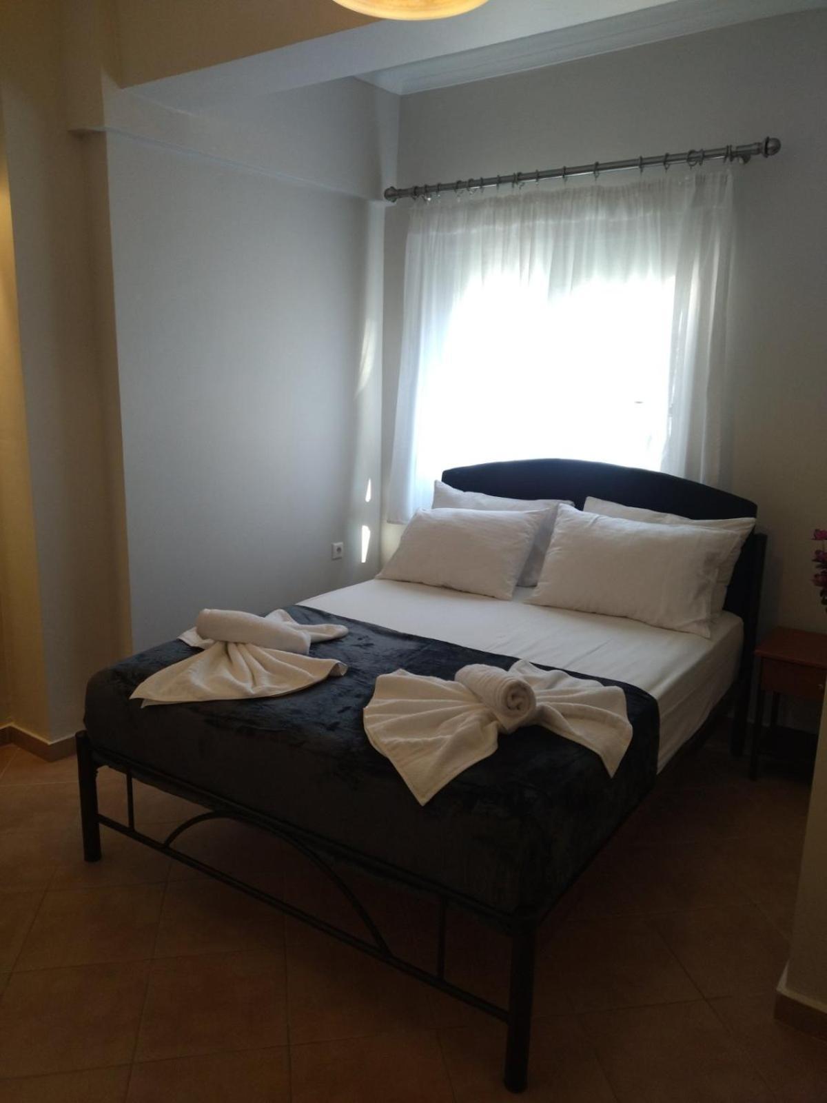 Athanasia Inn Nea Vrasna Exterior photo